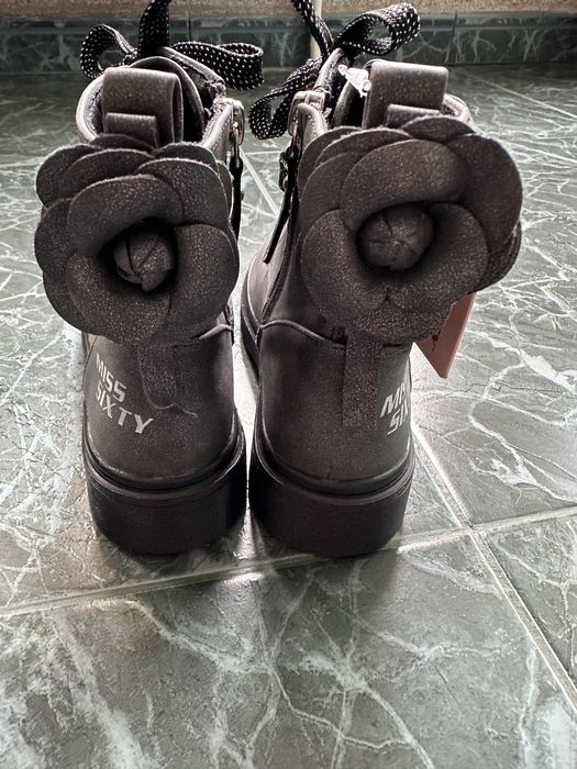 Страхотни детски кубинки за малка госпочица