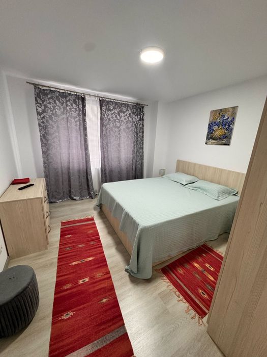 Vând apartament 4 camere Mangalia str.Rozelor