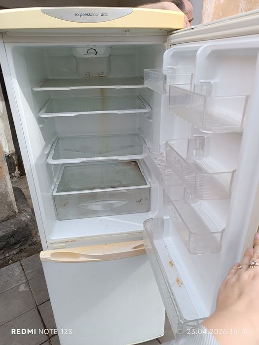 Продаю холодильник LG