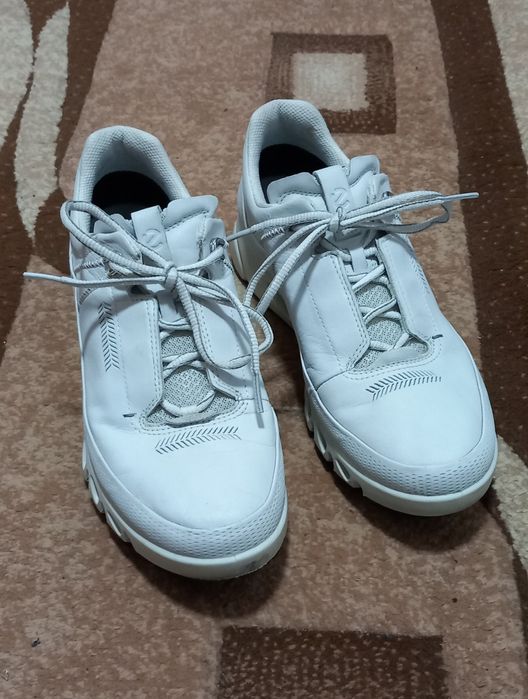 Adidasi dama Ecco multi vent