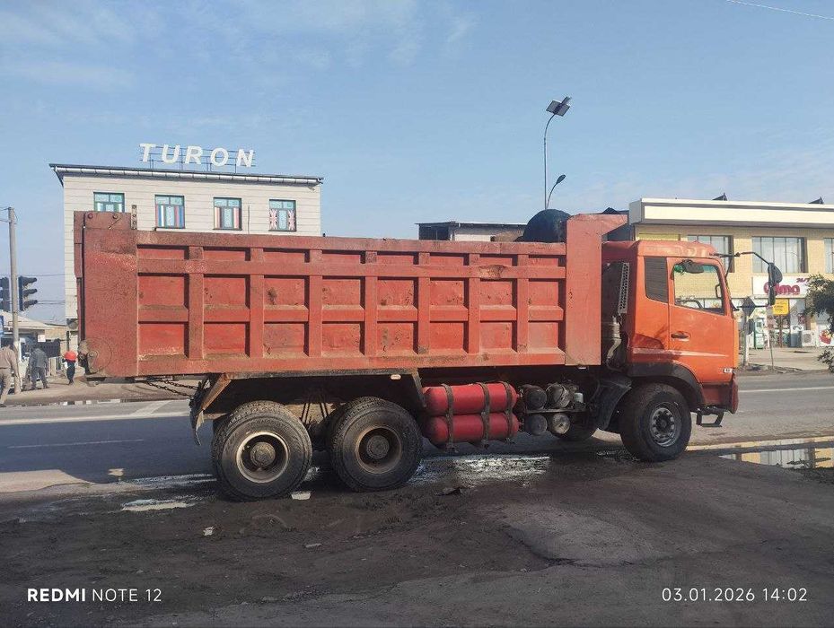 DongFeng 2009 yil SOTILADI