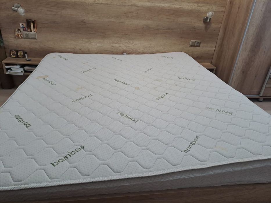 Urgent! Pat 180x200 cu depozitare