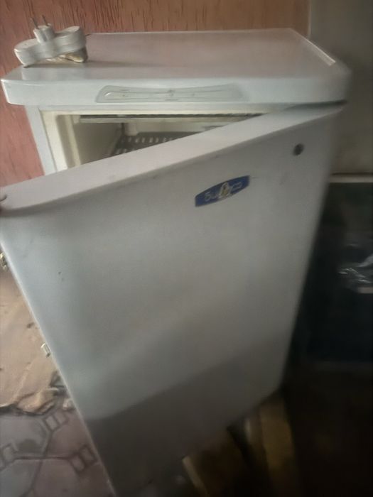 Продам морозильную камеру