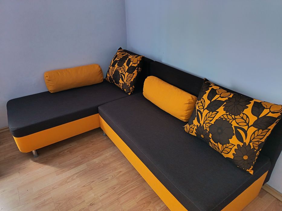 Продавам нов много малко използван ъглов диван