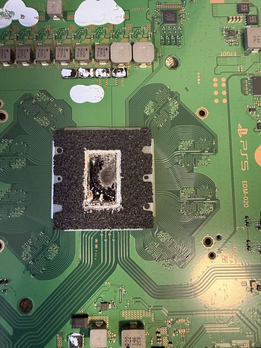 Reparații PC & Console | Build-uri Gaming | Mentenanță Completă