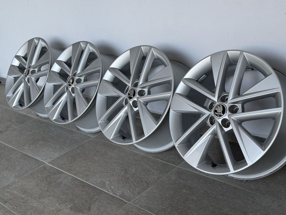 17” Оригинални джанти Skoda 5х100 Rapid Scala Kamiq Praktik Fabia 7J ET 46