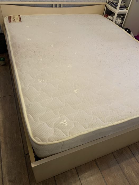 Кровать двухспальная