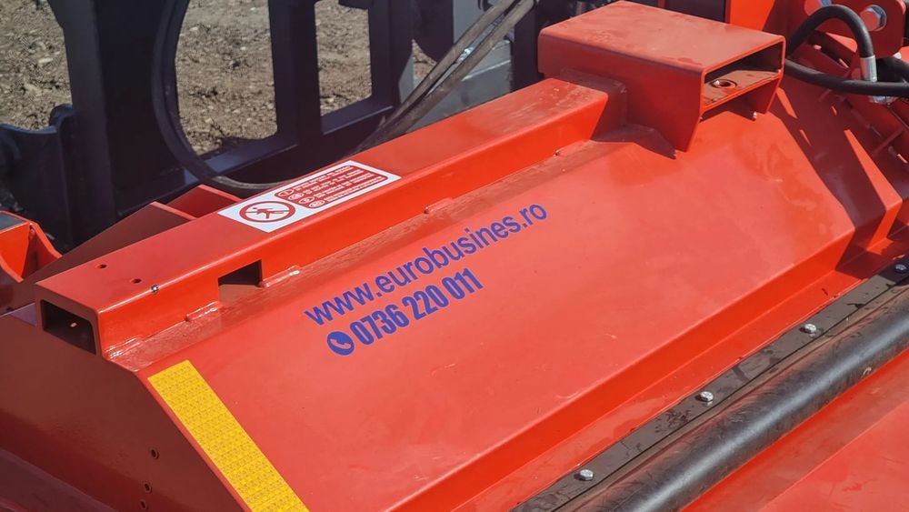 Perie asfalt cu colector si sistem stropire 240 cm