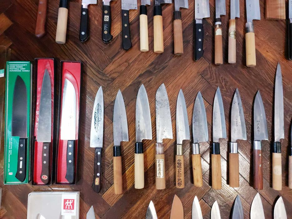 Cutite Profesionale Japoneze De Bucatarie.