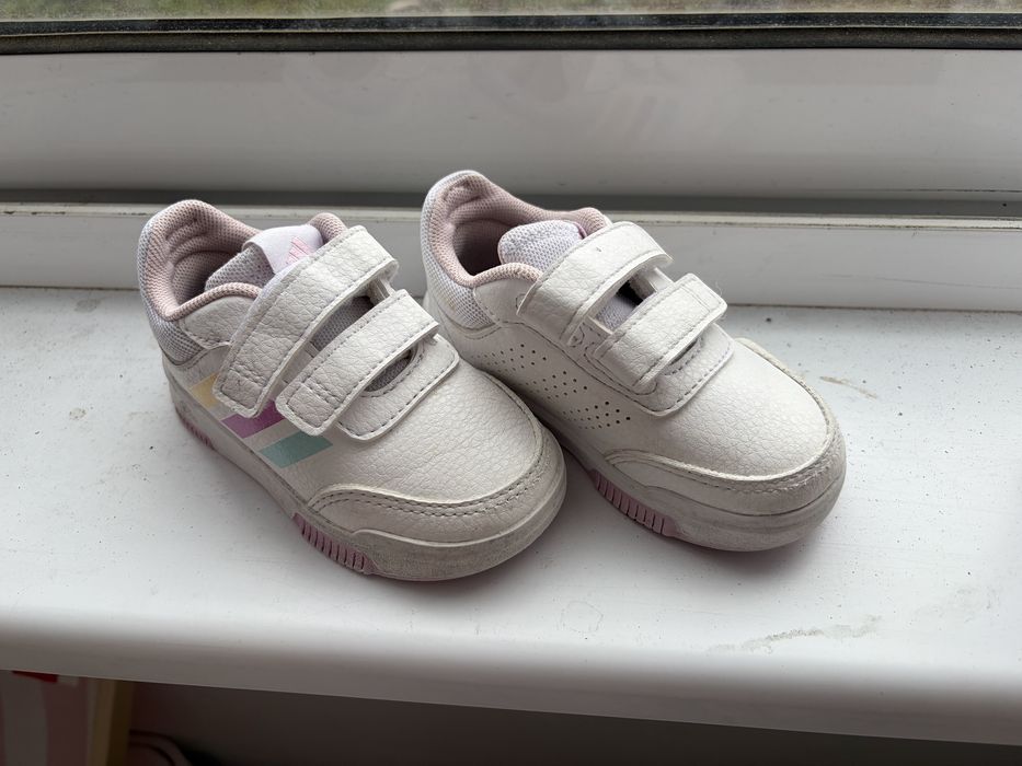 Маратонки Skechers и Adidas за момиче