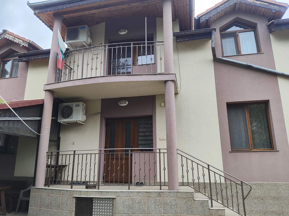 Къща в  с.Ветрен