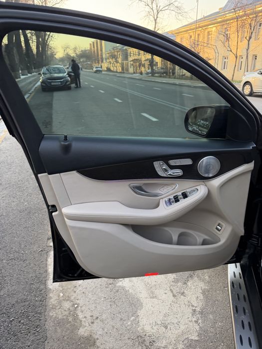 Mersedes benz GLC 300 coupe