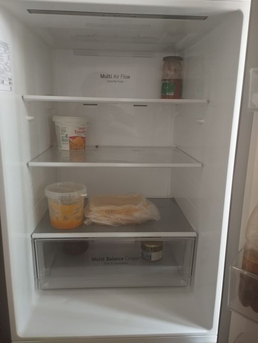 Холодильник LG в отличном состоянии