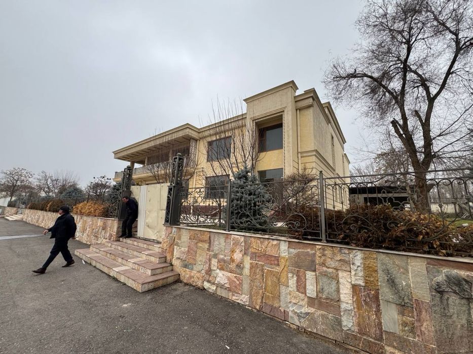 Toshkent viloyatti CHirchiq shahri  yer maydoni 33 sotih