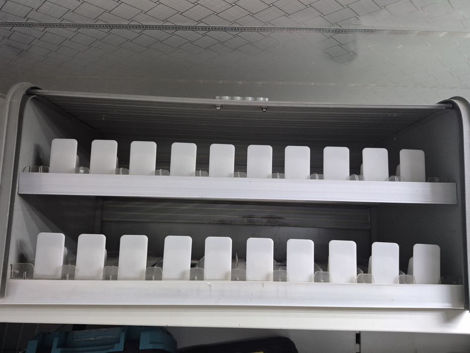 Продам сигаретнюу полку