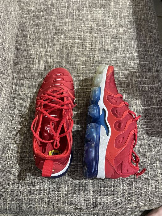 Обувки vapor max + red  и air max