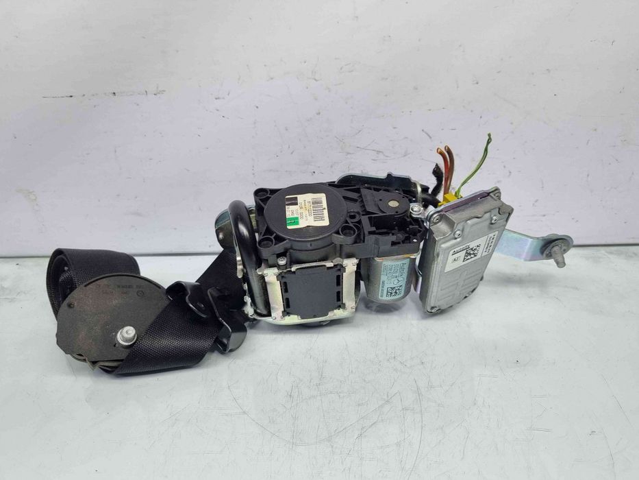 Centura dreapta fata Mercedes Clasa E (W212) [Fabr 2009-2016] 6171122