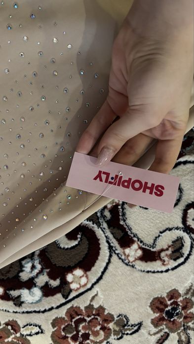 Новое женское платье