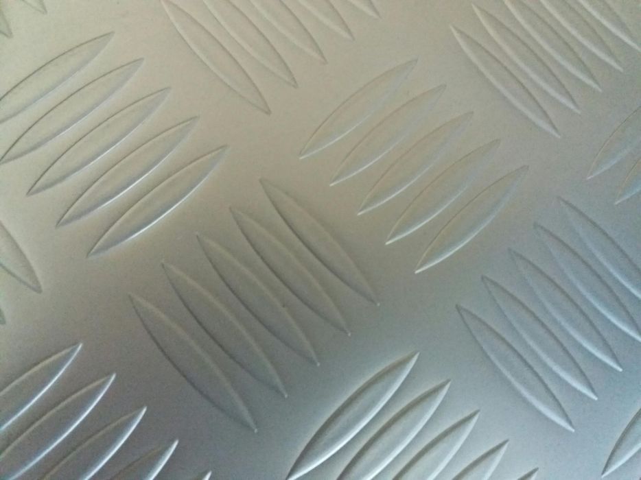 Балатум  специализиран , фитнес помещения, и всякакви други помещения