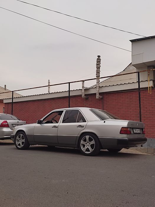 Mercedes Benz w124