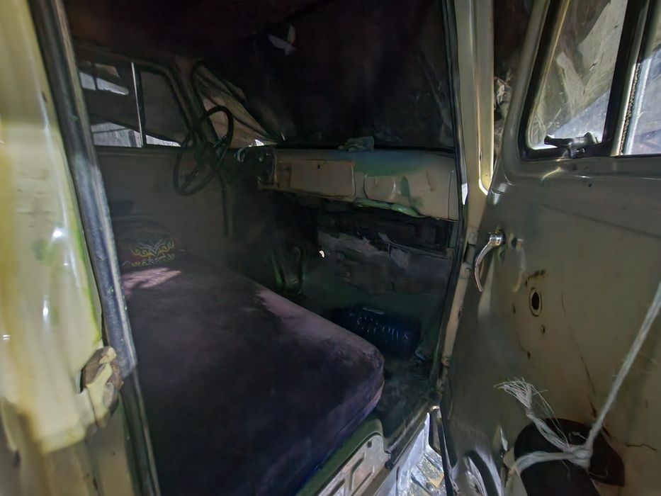 Gaz 52 1500$ sotiladi