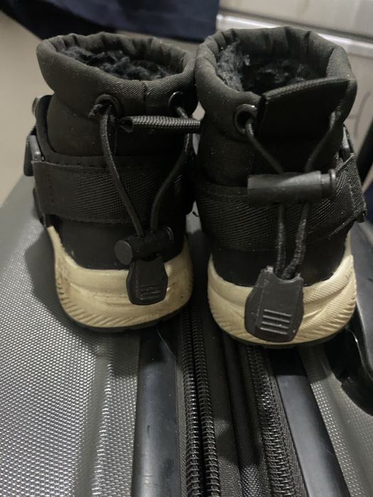 Зимние ботинки для малыша 21р