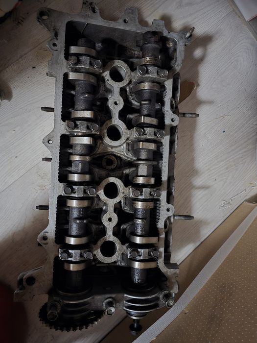 Головка цилиндра королла 120