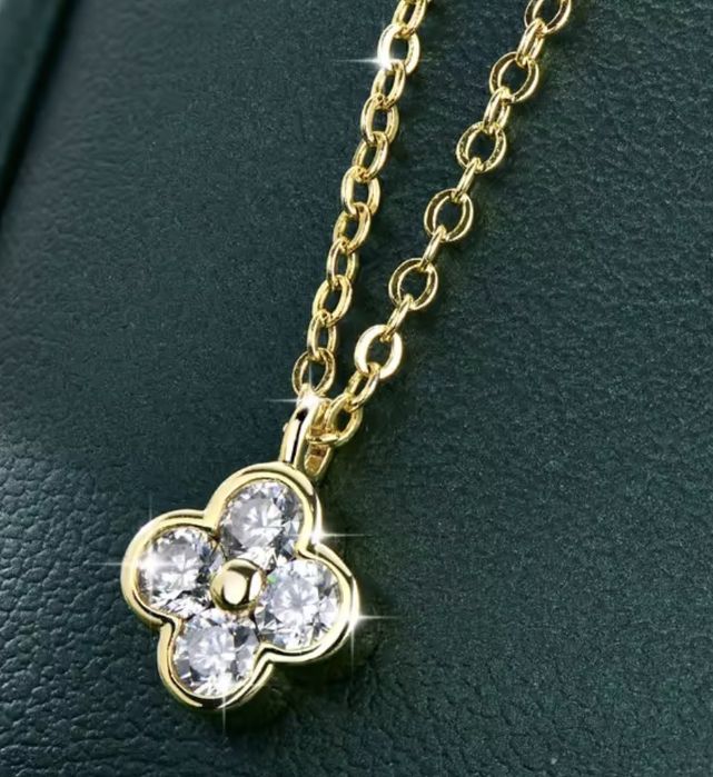 Сребърно колие с позлата и диамант-мойсанит1 , 2 и 3 карата