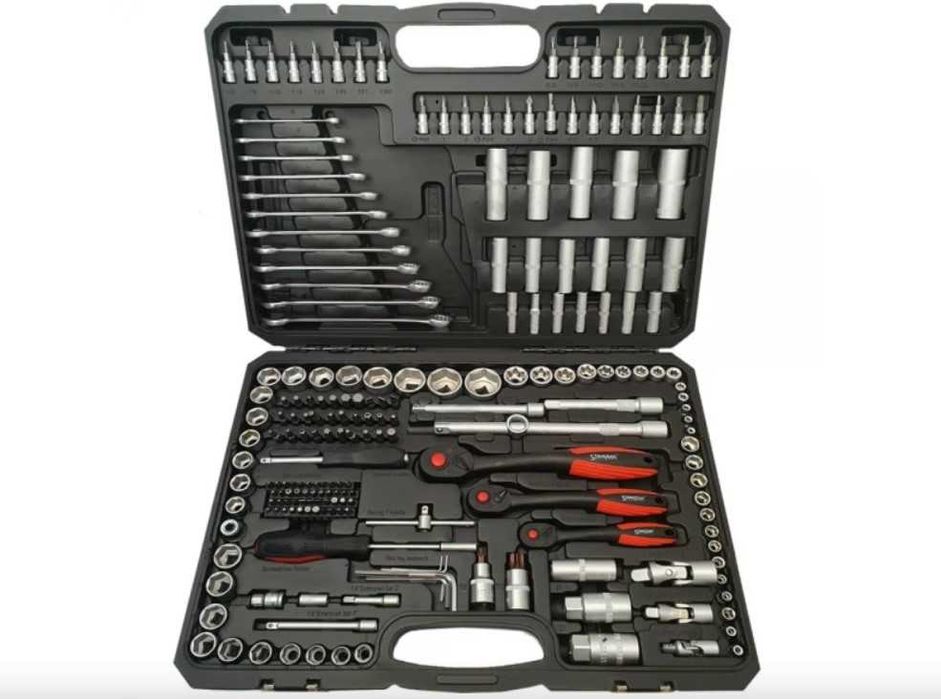 ПРОМО ЦЕНА Немски Kraft Royal Куфар с инструменти - Гедоре 216 части