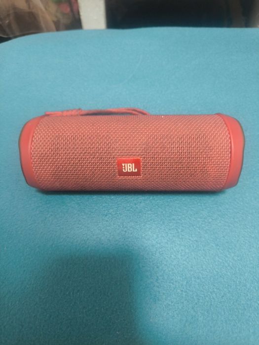 Продам колонки JBL flip 4