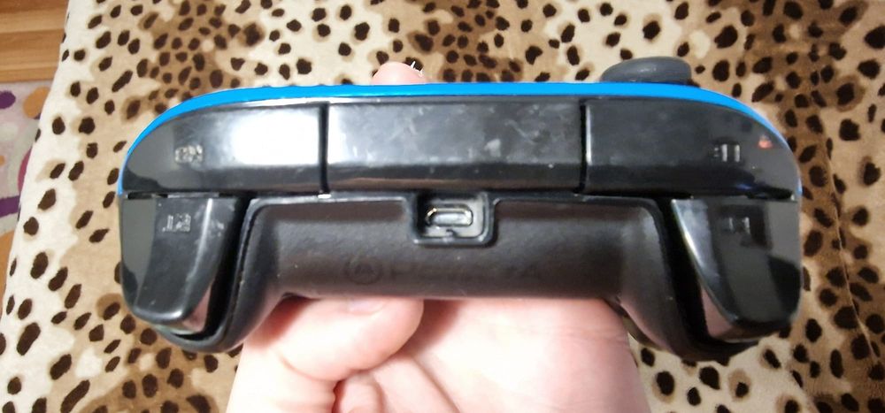 Vând Controller Xbox/PC Power A