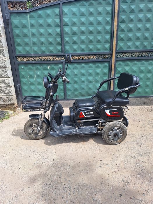 Трицикал скутер sky way e bike
