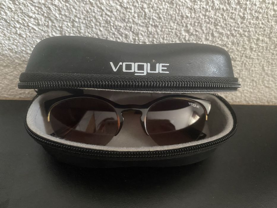 Vogue оригинални дамски слънчеви очила /кафеви/