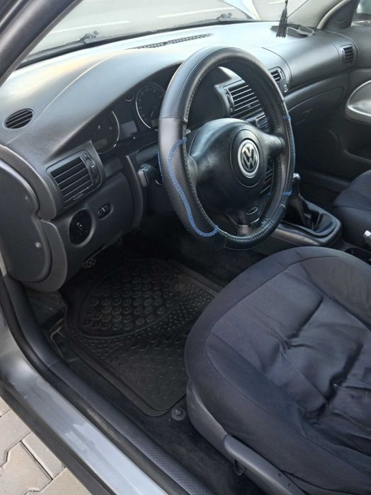 Vând vw passat 2005 unic proprietar în romania