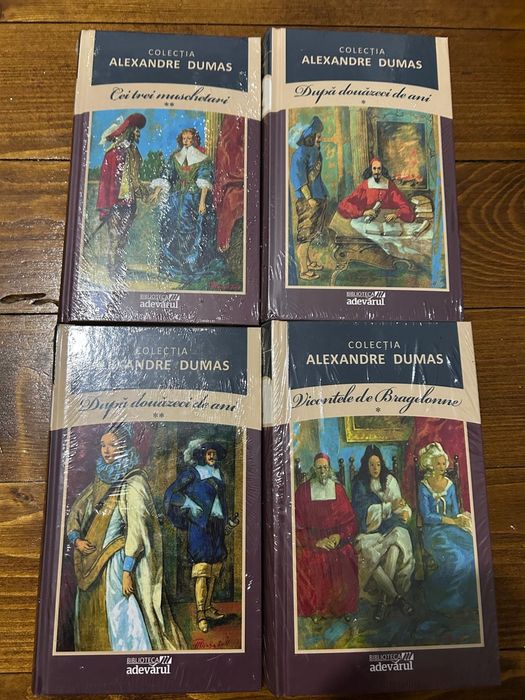 Vând colecția Alexandre Dumas editura adevărul în tipla completa
