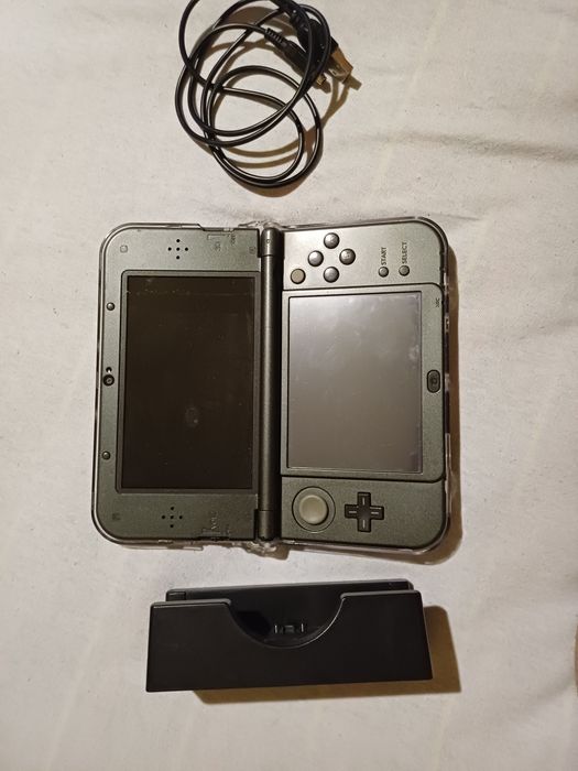 New Nintendo 3ds LL (Прошитая)