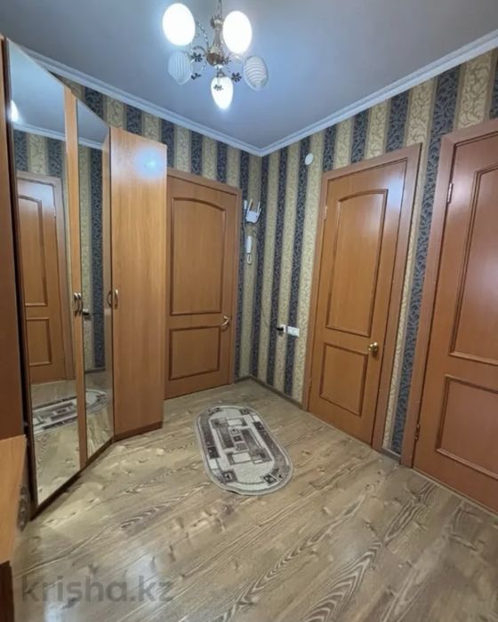 Продам б/у двери
