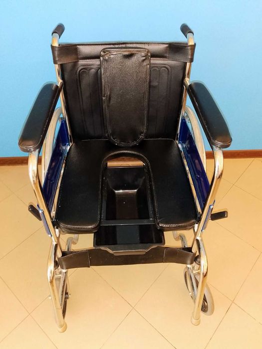 Рингова инвалидна количка с тоалетна функция Mobilux MSW-1400 с 1 г. гаранция и право на връщане