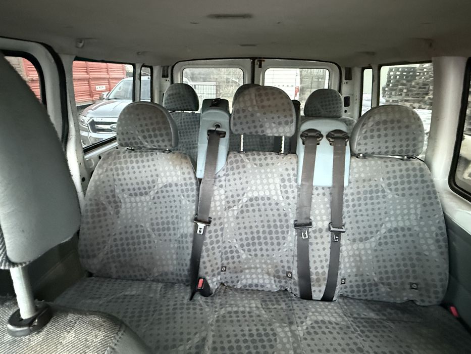 Ford Transit 8+1