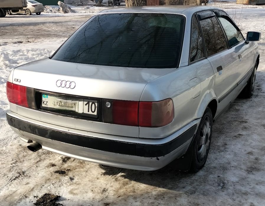 Продам Ауди 80 .