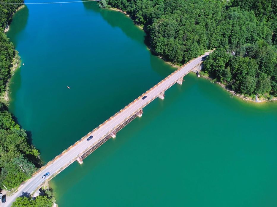 Vând camping Valea Doftanei