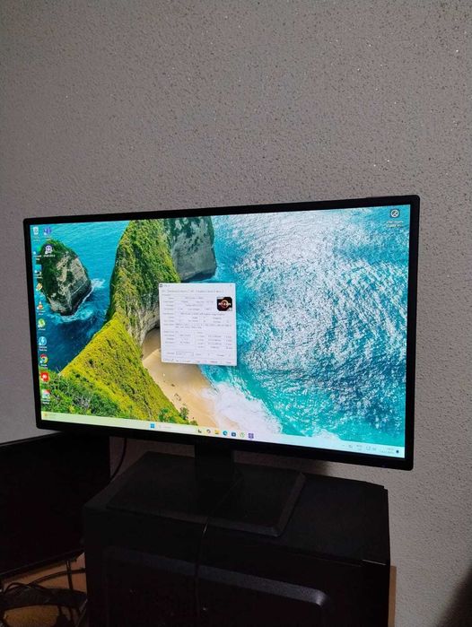 unitate centrala si monitor calculator pc