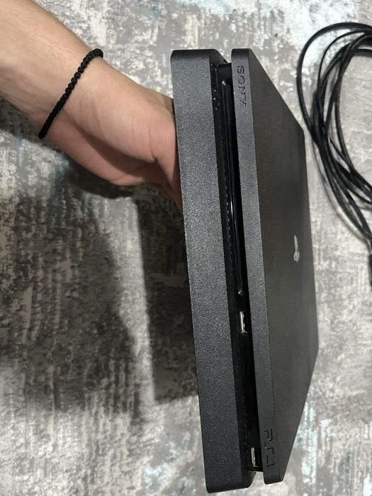 Ps4 slim 500gb plus in stare buna