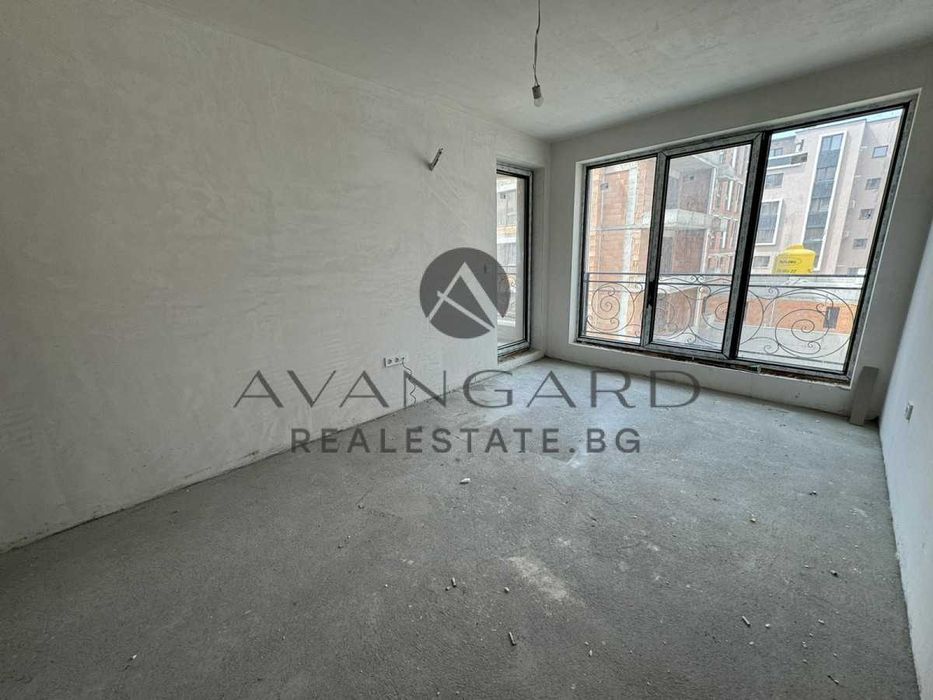 Продава се Двустаен апартамент в Пловдив, Христо Смирненски - 73 кв.м за 1200 €/кв.м - Снимка #2