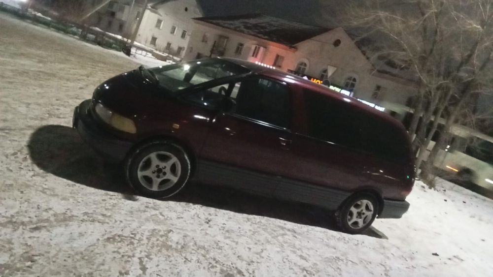 Продам Тойота превия 1 поколения в хорошем состоянии,,газ-бензин