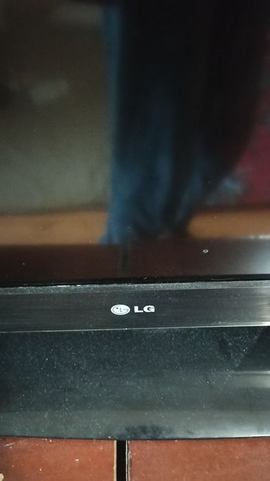 Продам телевизор LG