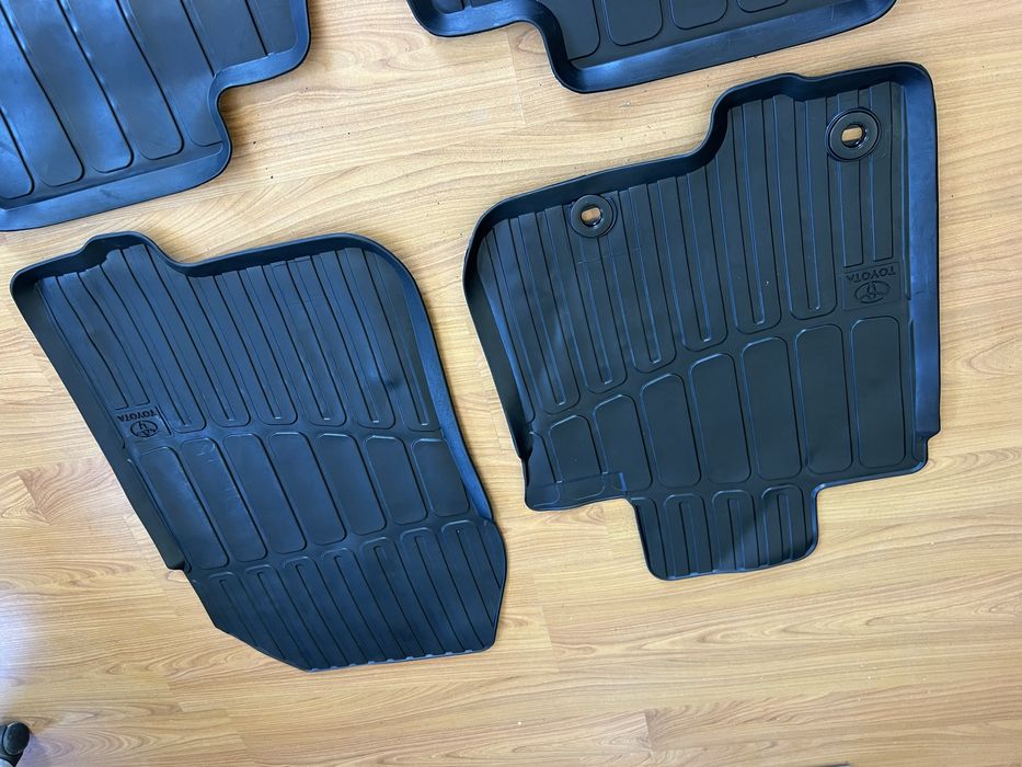 Set Covorase Noi All Weather Iarna Toyota Land Cruiser 150 Executive