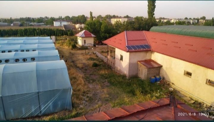 Ахангаран 100 сот ,здание 900м2