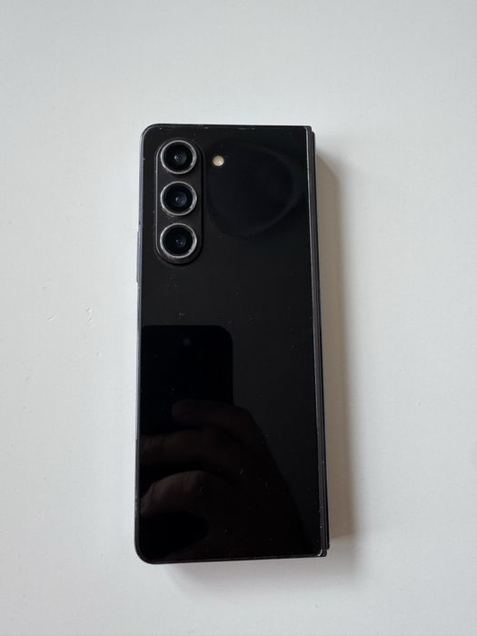 512 GB Samsung Galaxy Z Fold 5 - гаранционен