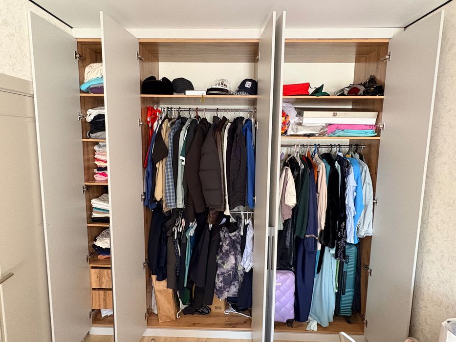 Продам мебель парту, шкаф